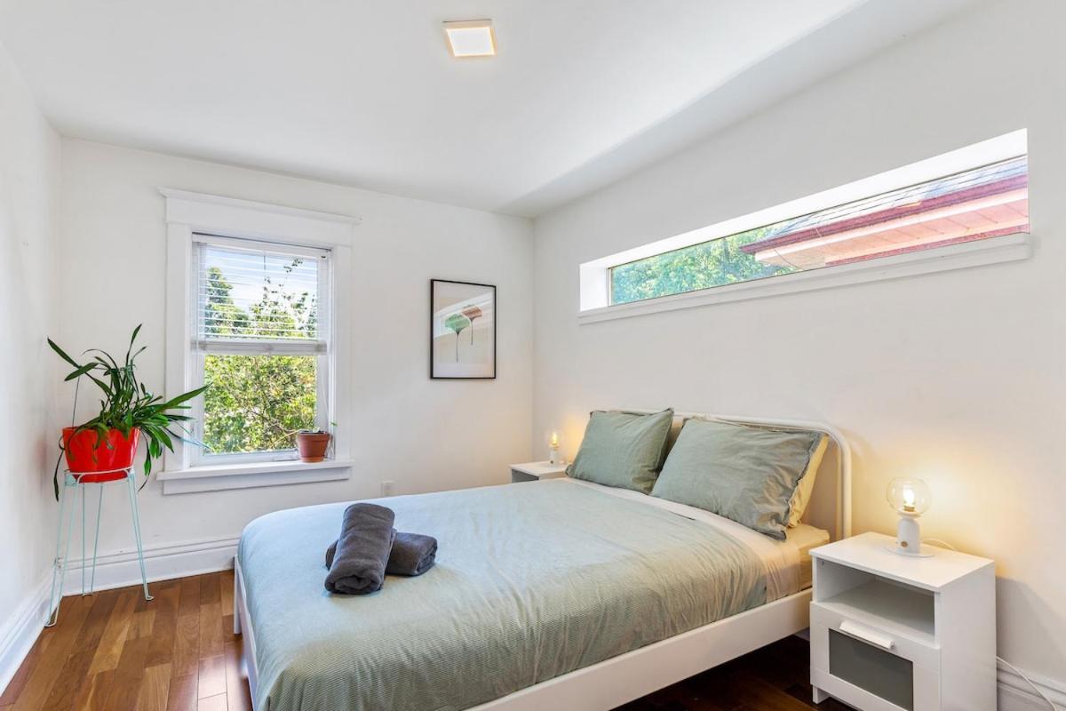 Stylish & Spacious 3br In Downtown Apartment Toronto