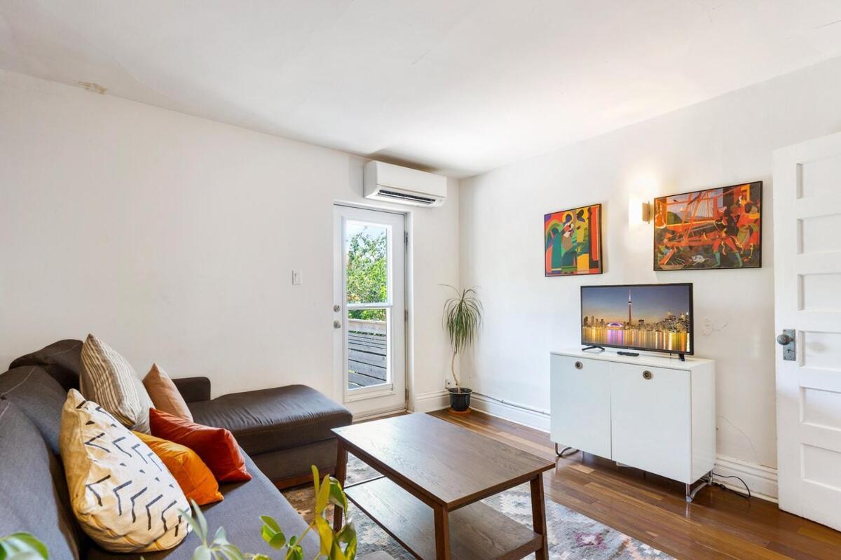 Stylish & Spacious 3br In Downtown Toronto